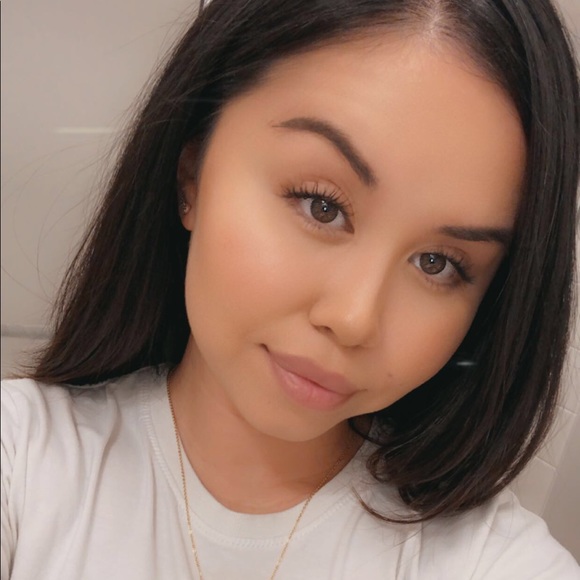 Meet your Posher, Sabrina - Picture 1 of 1